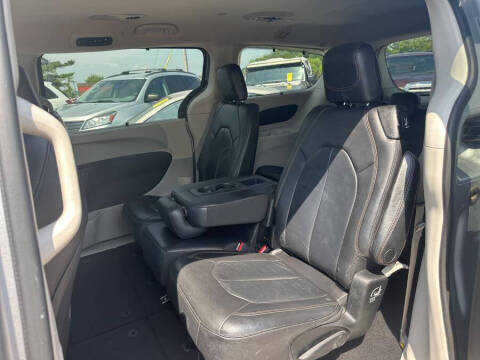 2017 Chrysler Pacifica