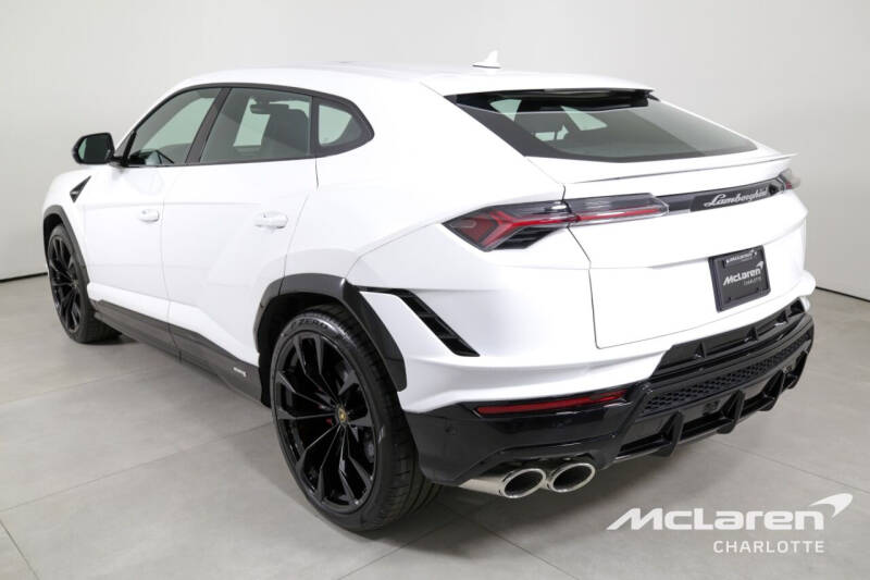 2023 Lamborghini Urus S