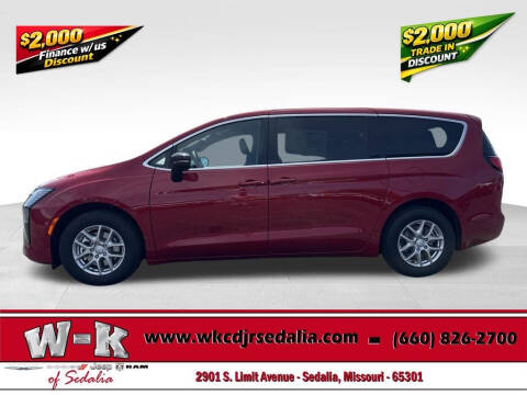 2027 Chrysler Pacifica Select