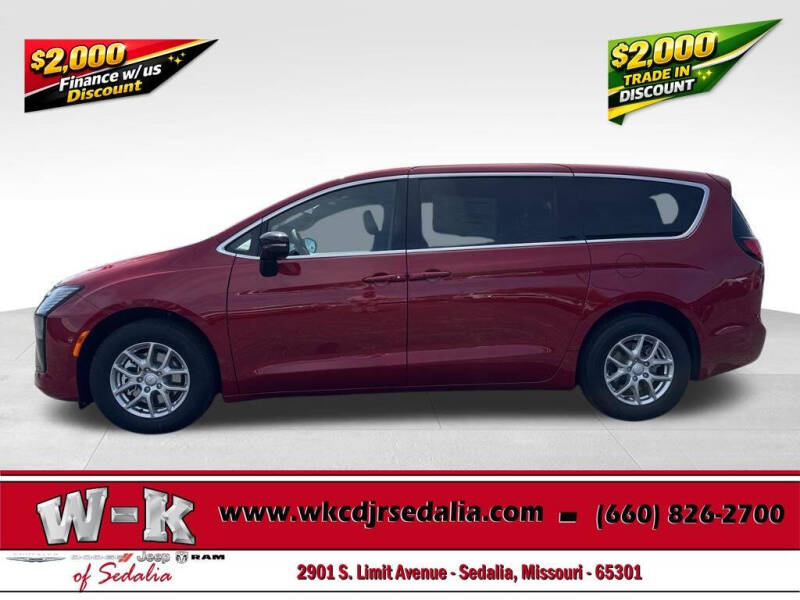 2027 Chrysler Pacifica Select