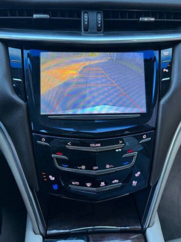 2013 Cadillac XTS Luxury Collection