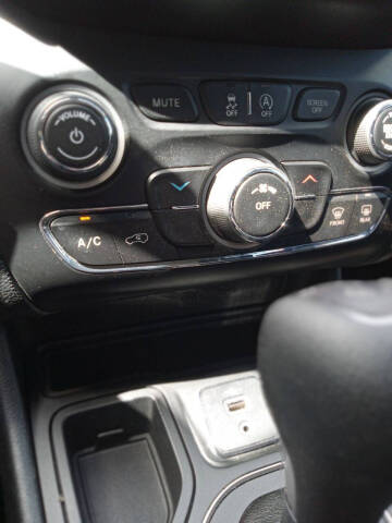 2019 Jeep Cherokee Latitude