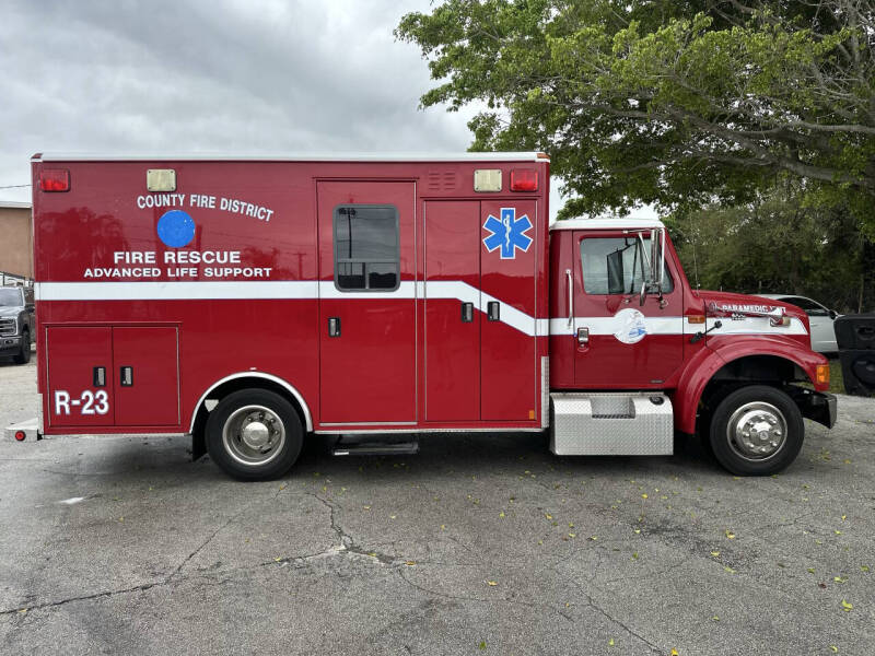 2002 International 4700