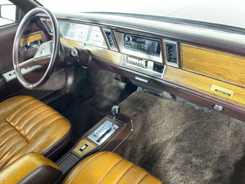 1982 Chrysler Le Baron Medallion