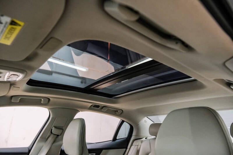 2019 Volvo S60 T5 Momentum