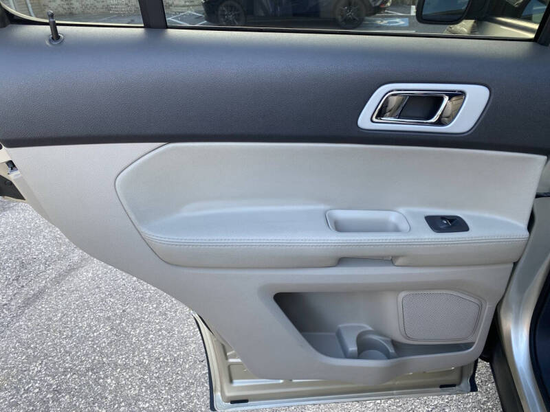 2011 Ford Explorer XLT