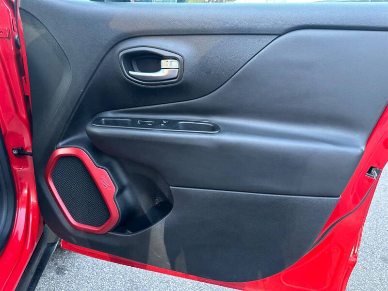 2015 Jeep Renegade Trailhawk