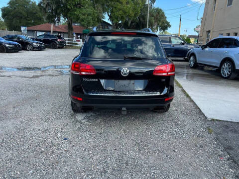 2013 Volkswagen Touareg VR6 Sport