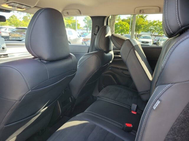 2024 Mitsubishi Outlander SE