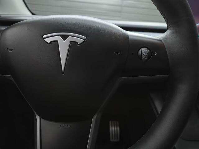 2024 Tesla Model Y Performance
