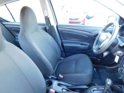 2016 Nissan Versa 1.6 S