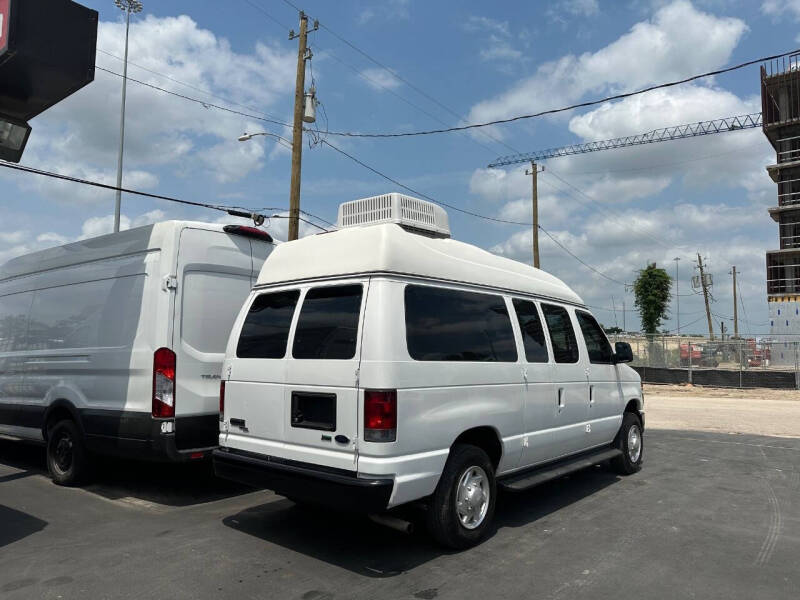 2012 Ford E-Series E-150 XL