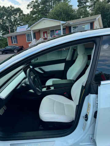 2019 Tesla Model 3 Performance