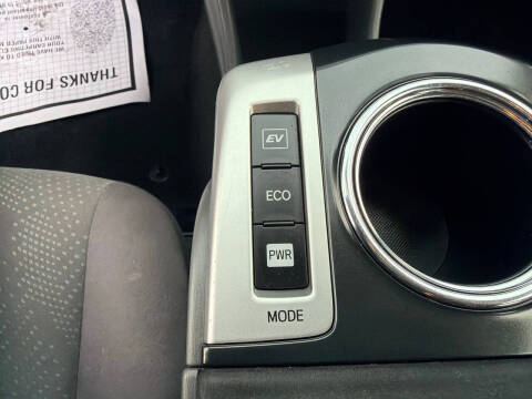 2012 Toyota Prius v Three