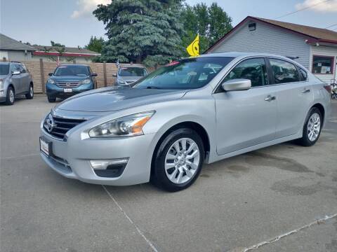 2015 Nissan Altima for sale at Triangle Auto Sales 2 in Omaha NE