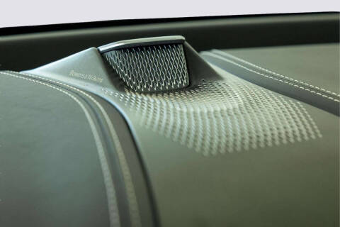 2025 Aston Martin DBX 707