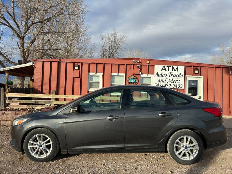 2017 Ford Focus SE photo 2