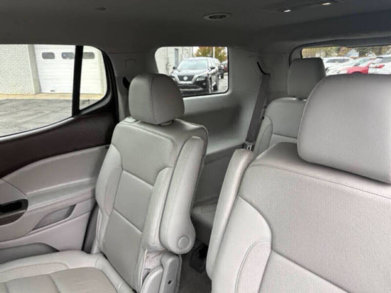 2020 GMC Acadia SLT