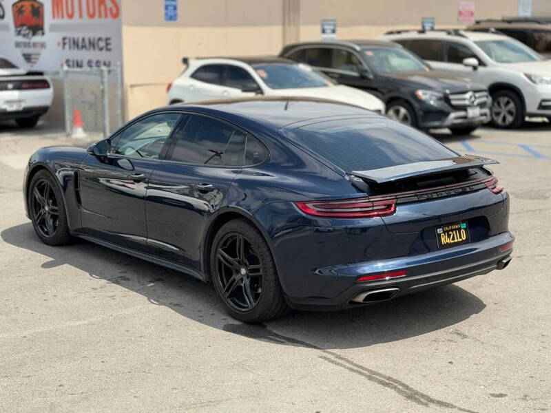 2018 Porsche Panamera