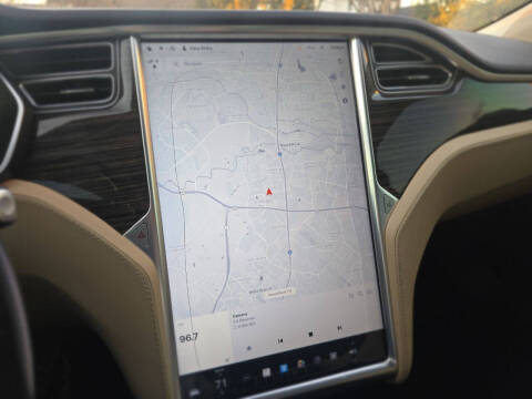 2016 Tesla Model S 70