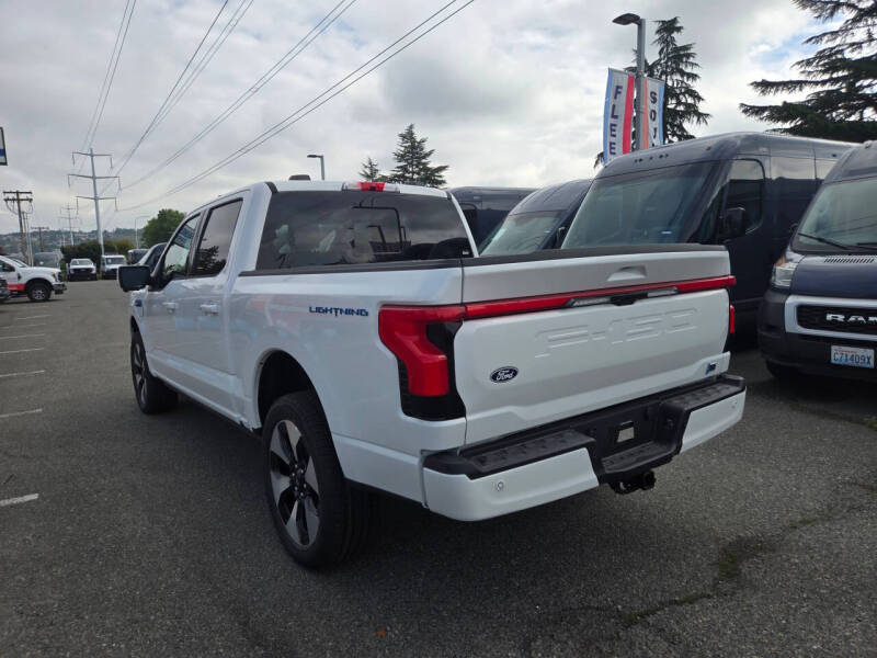 2025 Ford F-150 Lightning Platinum