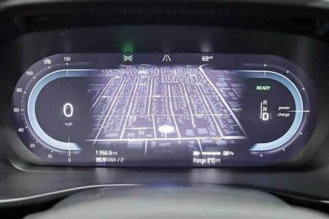 2021 Volvo XC40 Recharge Pure Electric P8