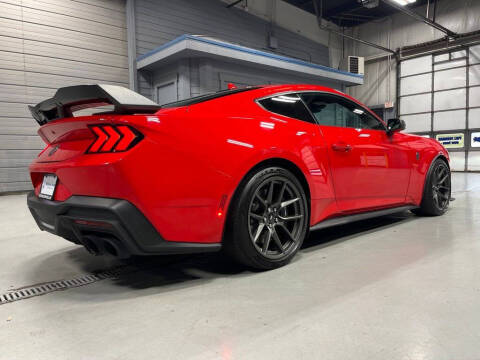 2025 Ford Mustang Dark Horse