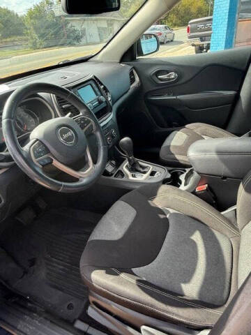 2015 Jeep Cherokee Sport