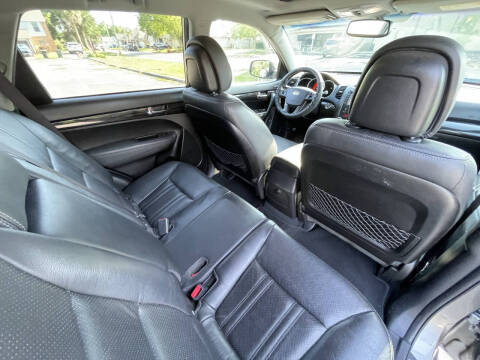 2013 Kia Sorento SX