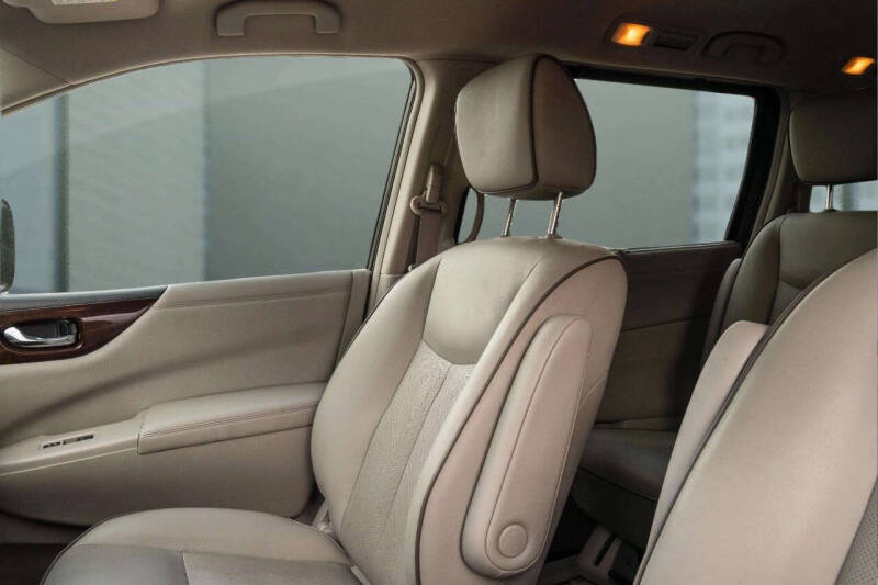 2015 Nissan Quest 3.5 Platinum