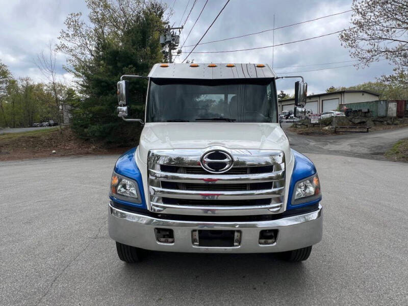 2015 Hino 338