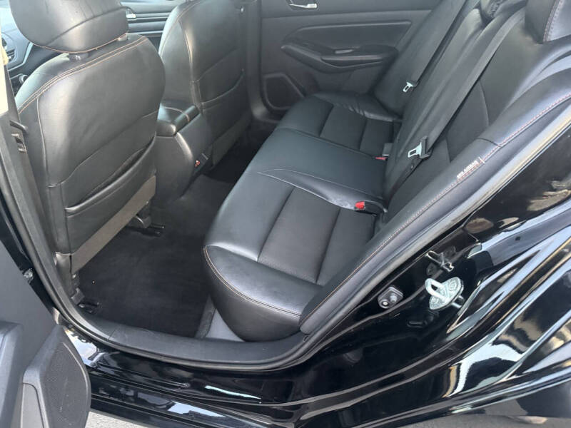 2020 Nissan Altima 2.0 SR