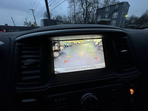 2019 Nissan Pathfinder SV