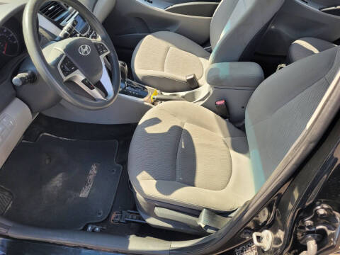 2013 Hyundai Accent GLS