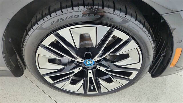 2024 BMW i5 eDrive40