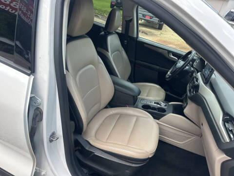 2021 Ford Escape SEL