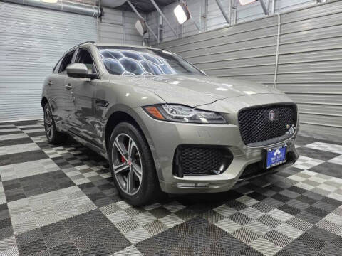2019 Jaguar F-PACE S