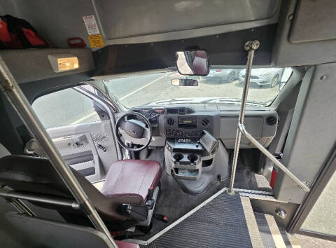 2011 Ford E-Series E-350 SD