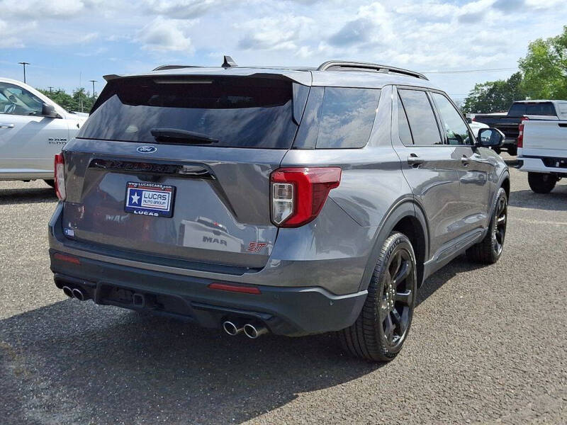 2022 Ford Explorer ST