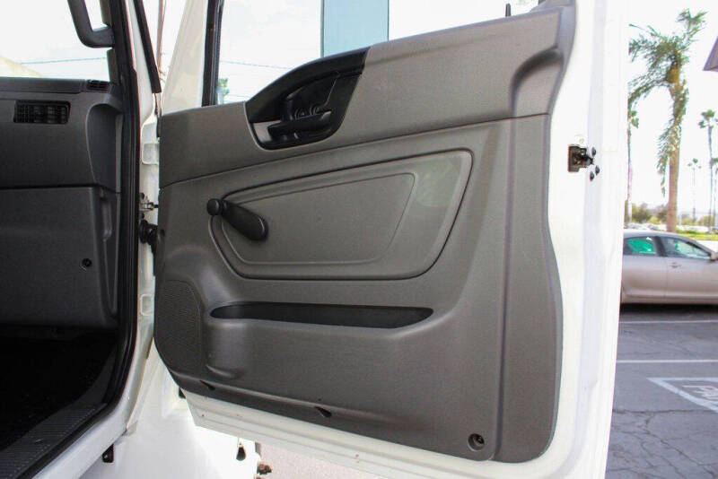 2020 International MV607