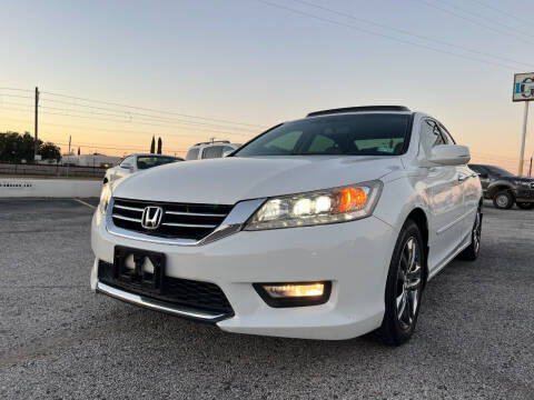 2015 Honda Accord for sale at CarzLot, Inc in Richardson TX