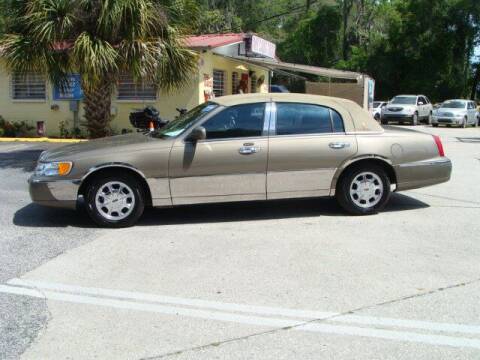 2001 Lincoln Town Car for sale at VANS CARS AND TRUCKS in Brooksville FL