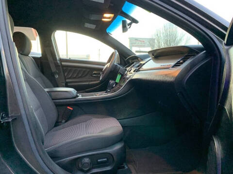 2016 Ford Taurus SEL