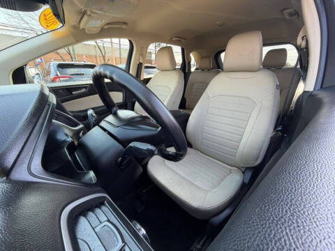 2022 Ford Edge SE
