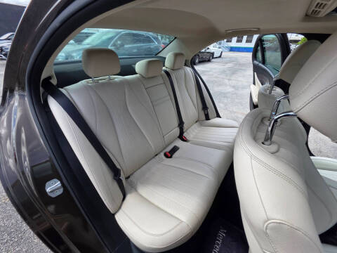2017 Mercedes-Benz E-Class E 300