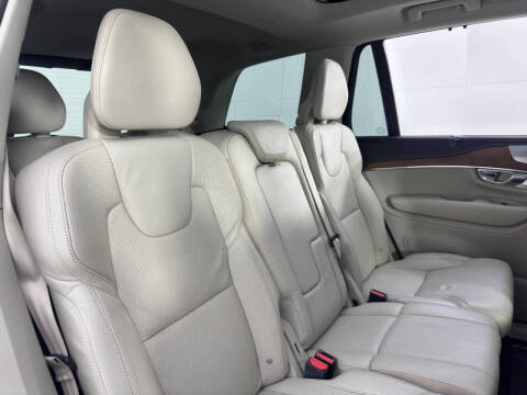 2017 Volvo XC90 T8 eAWD Inscription