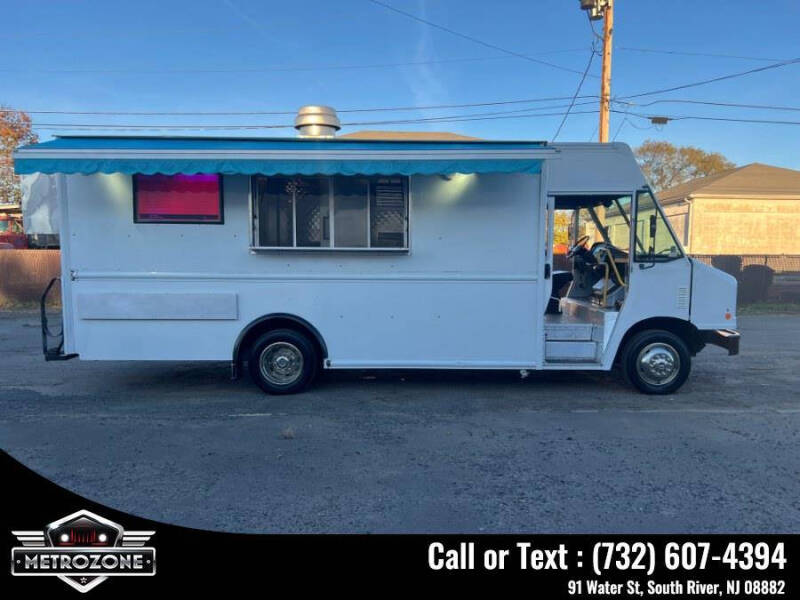 2013 Ford Stripped Chassis