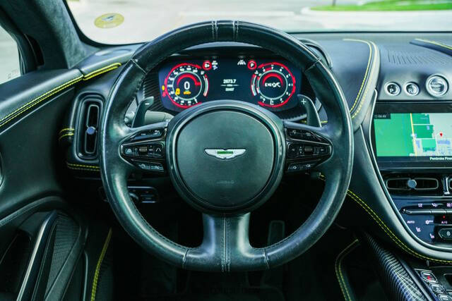 2021 Aston Martin DBX
