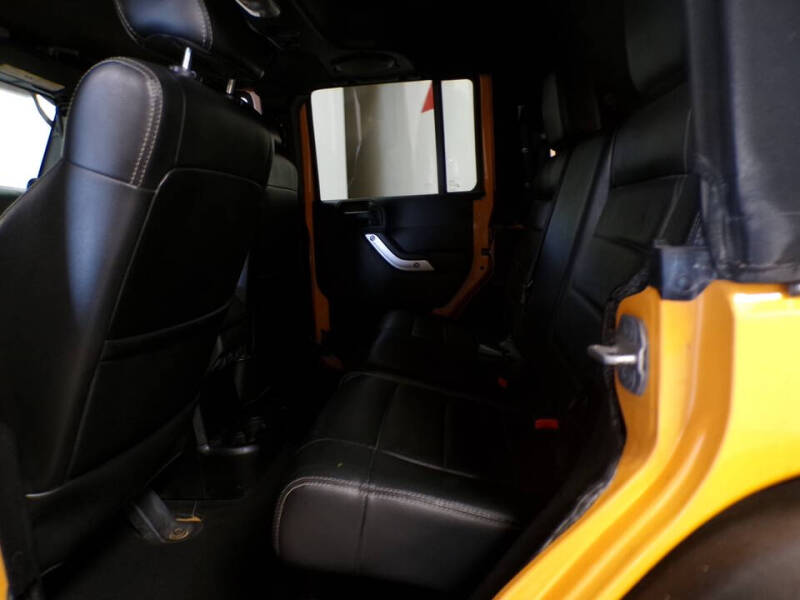 2012 Jeep Wrangler Unlimited Sahara