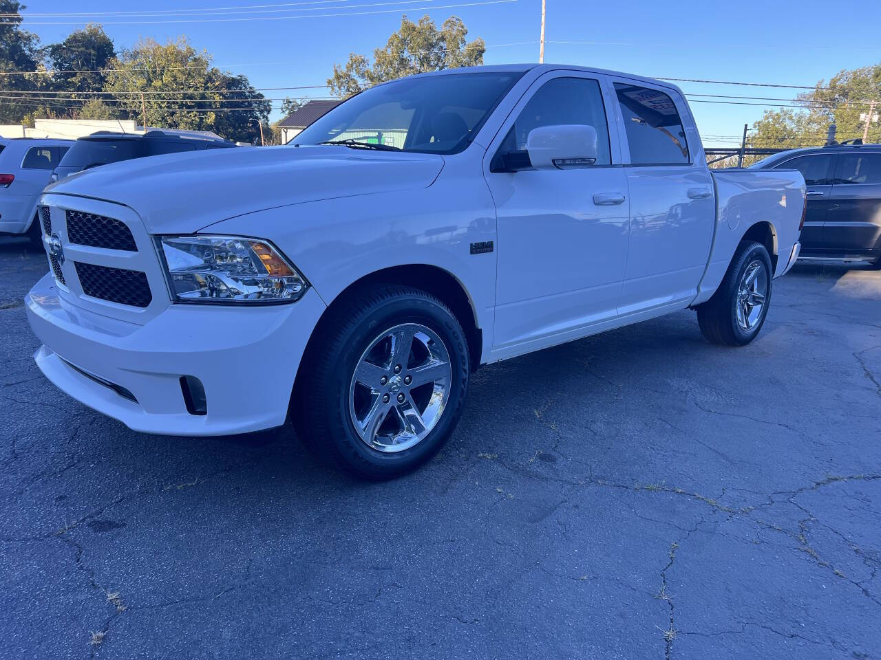2014-ram-1500-tradesman-4x4-4dr-crew-cab-5-5-ft-sb-pickup.jpg
